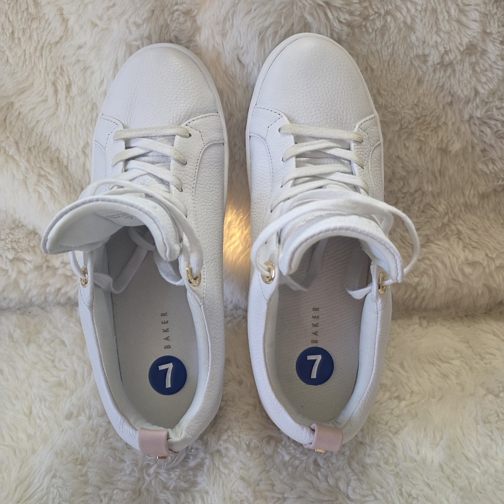Ted Baker Bailly White Leather Pink Webbing Stripe Sneakers Womens 7 Like New - Picture 7 of 7
